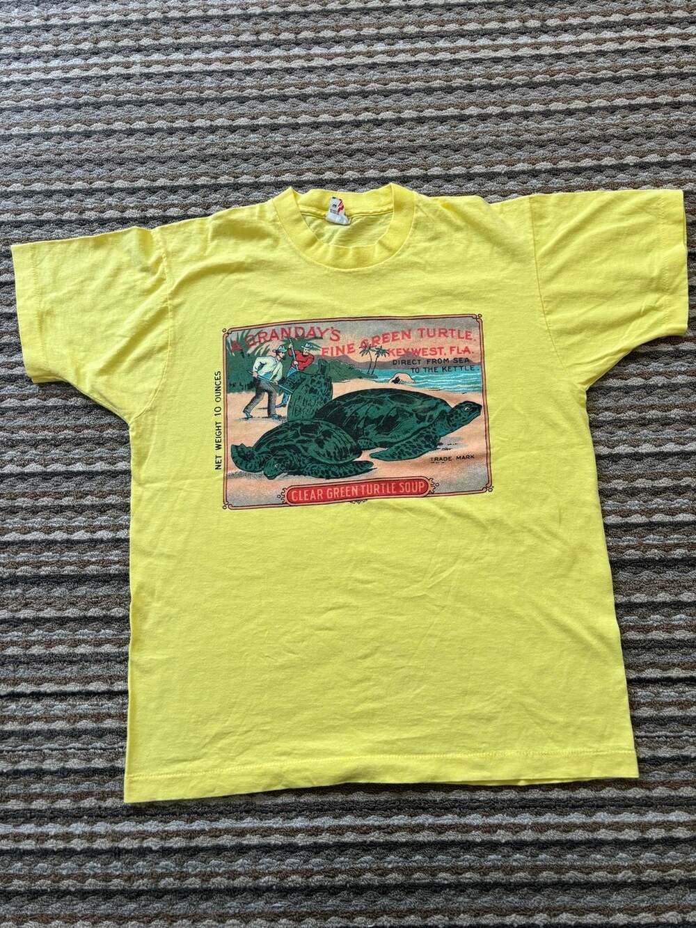 Vintage Grandays Fine Green Turtle Soup Key West FLA Graphic T-Shirt